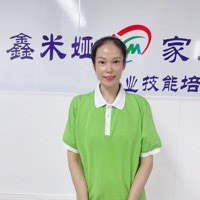 馮彩秀
